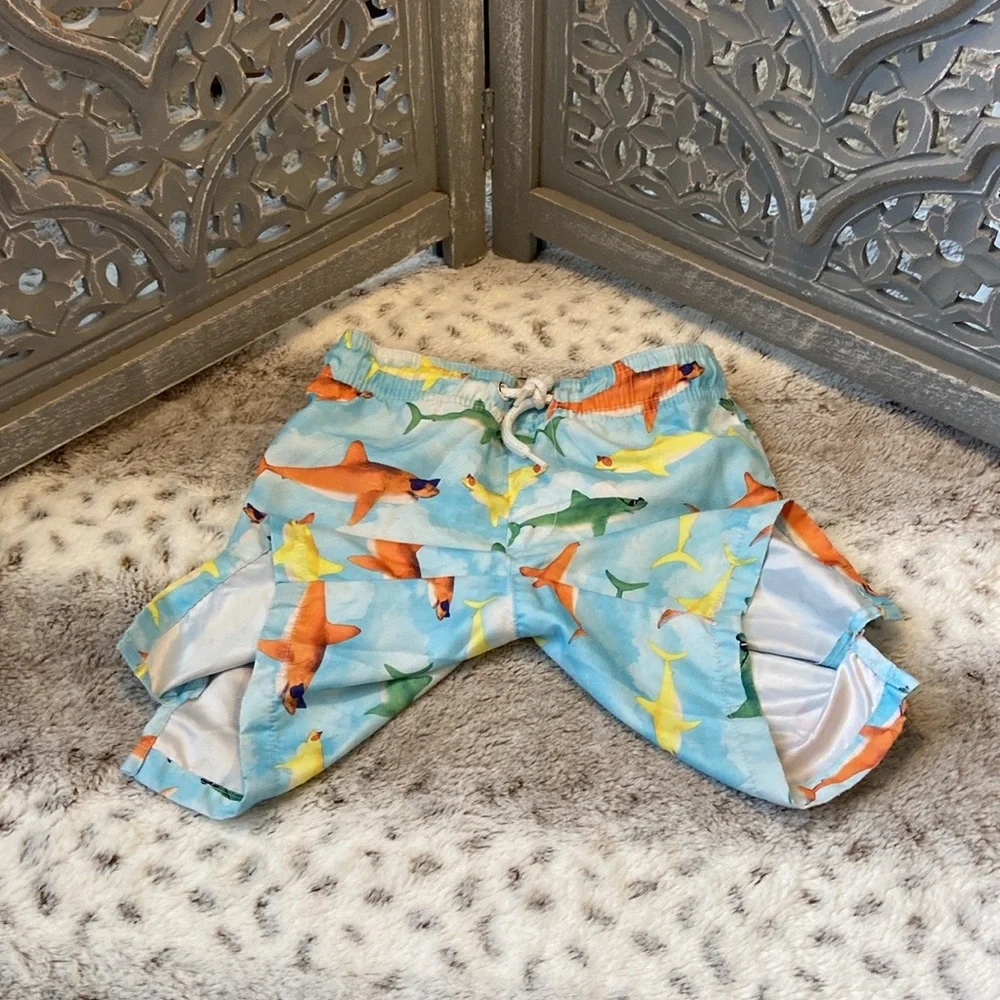 The Children’s Place swim trunks boys 4T shark beach pool party tropical summer